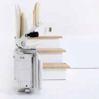 Acorn Stairlift Retracted 475x351