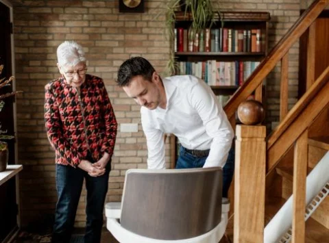 stairlift Canada installation by Summit Stairlifts advisor